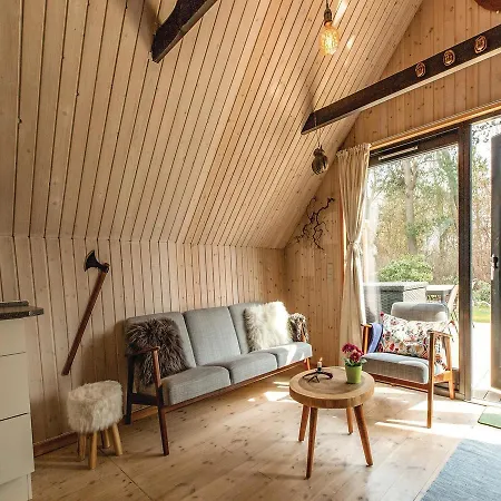 Two-bedroom Holiday In بيت للعطل