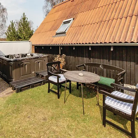 بيت للعطل Two-bedroom Holiday In Eskebjerg